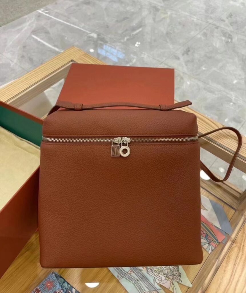 loro piana extra pocket